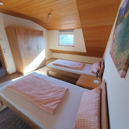 Appartement Ferienwohnung *